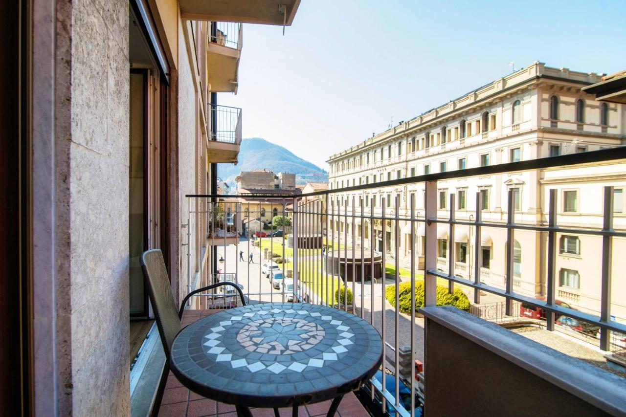 Piazza Roma - The House Of Travelers Apartamento Como Exterior foto